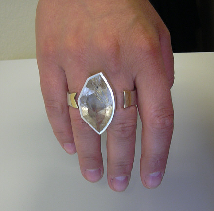 Ring_Hand (44k image)